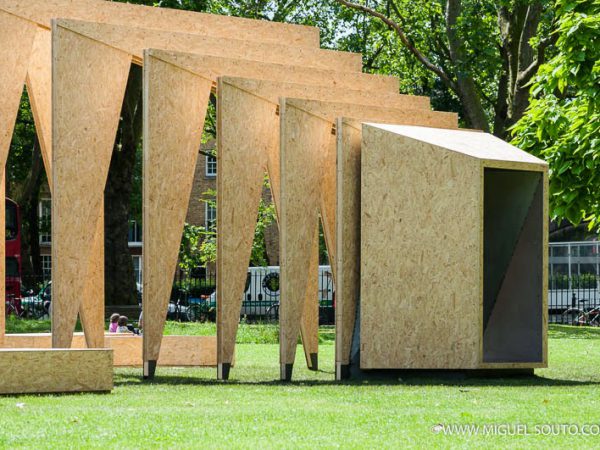 Triumph Pavilion by Ipt Architects | London – 2014